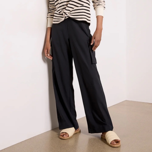 Beyond yoga City Chic Cargo Pant - Picture 4 of 6